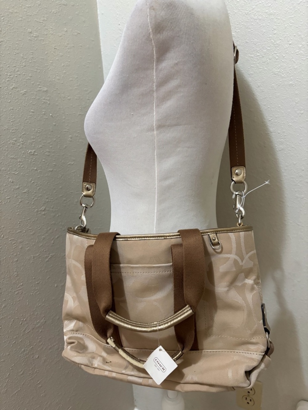 NWT Coach Signature Kyra Convertible Tote READ DESCRIPTION